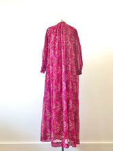 Load image into Gallery viewer, 1970&#39;s India Pink, Purple &amp; Gold Silk &amp; Sequins Duster
